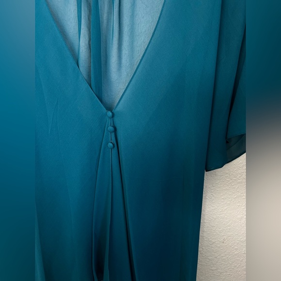 Elizabeth & James Teal Sheer V-Neck Blouse - Picture 2 of 5